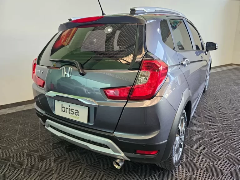 WhatsApp Image 2025-10-01 at 16.37.25 (1)