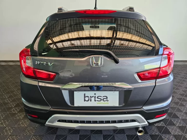 WhatsApp Image 2025-10-01 at 16.37.26 (1)