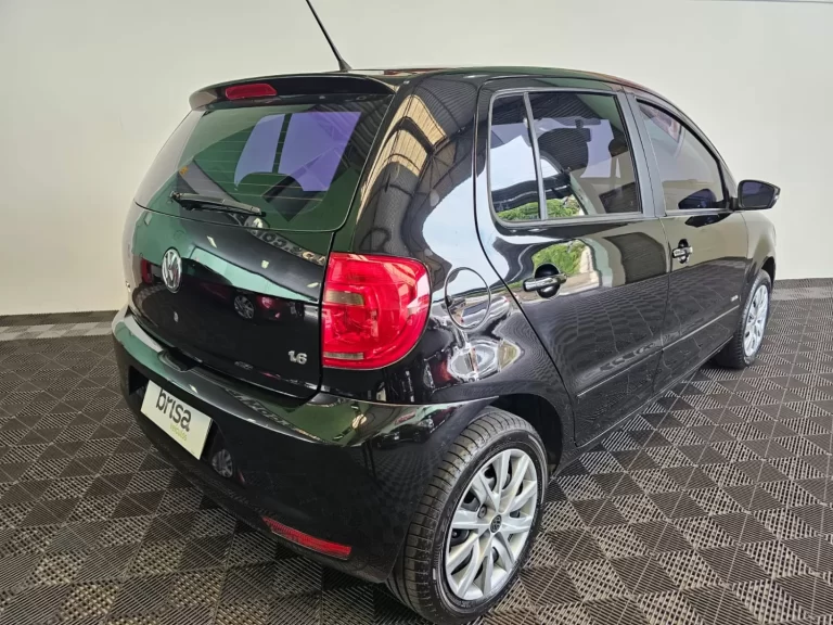 WhatsApp Image 2025-12-03 at 15.49.28 (1)